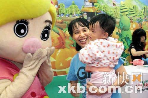 2011廣州演交會開幕 近千臺中外舞臺劇目參展